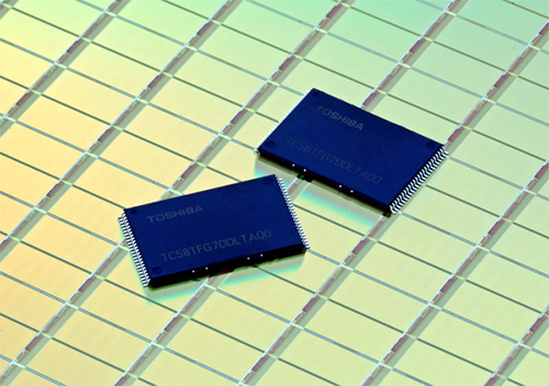شركة توشيبا تبدأ تصنيع ذواكر فلاش بتقنية 15 نانومتر